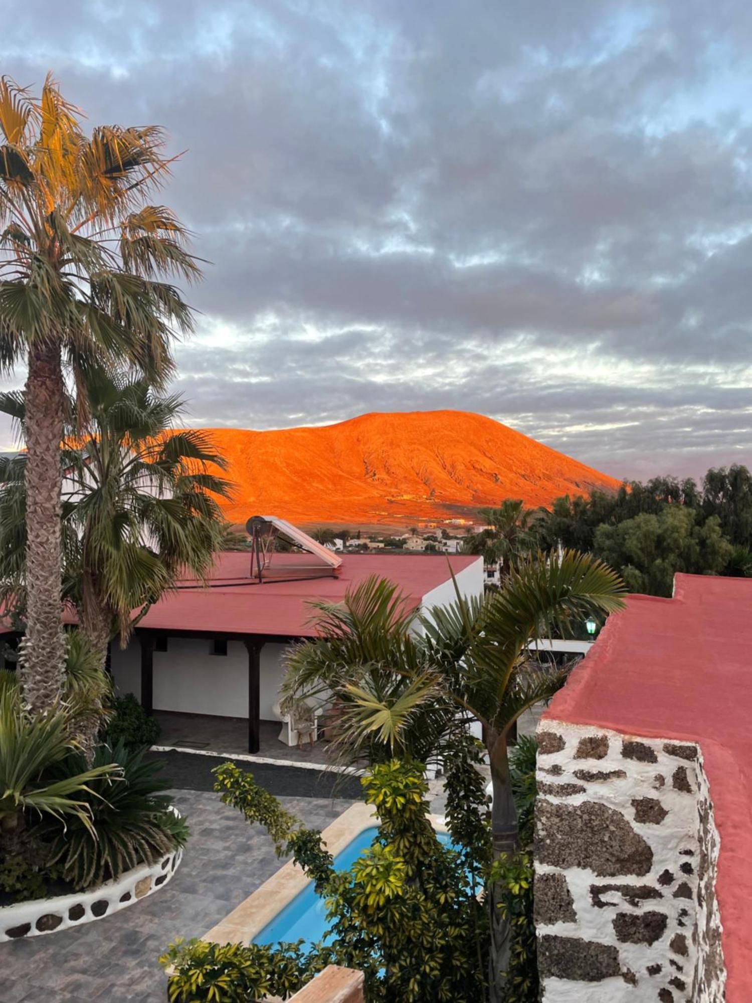 Casa Cocolores Villaverde  Luaran gambar